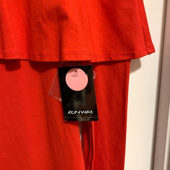 Red Dress - Picture 3 of 6